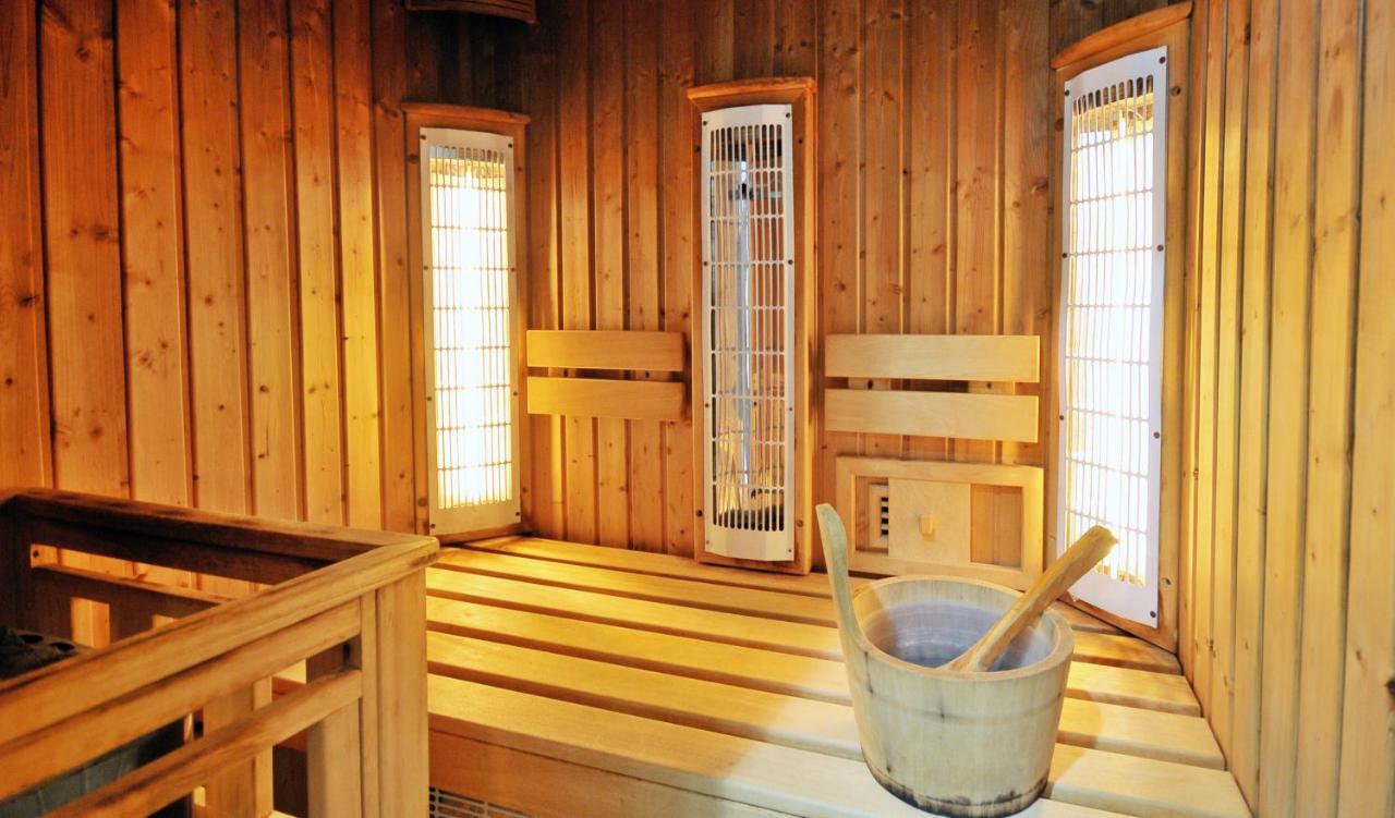 Bursztyn Spa كولوبرزيغ المظهر الخارجي الصورة